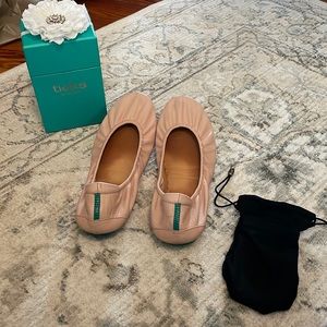Tieks size 8